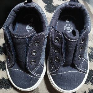 wONDER NATION TODDLER SNEAKERS SIZE 4